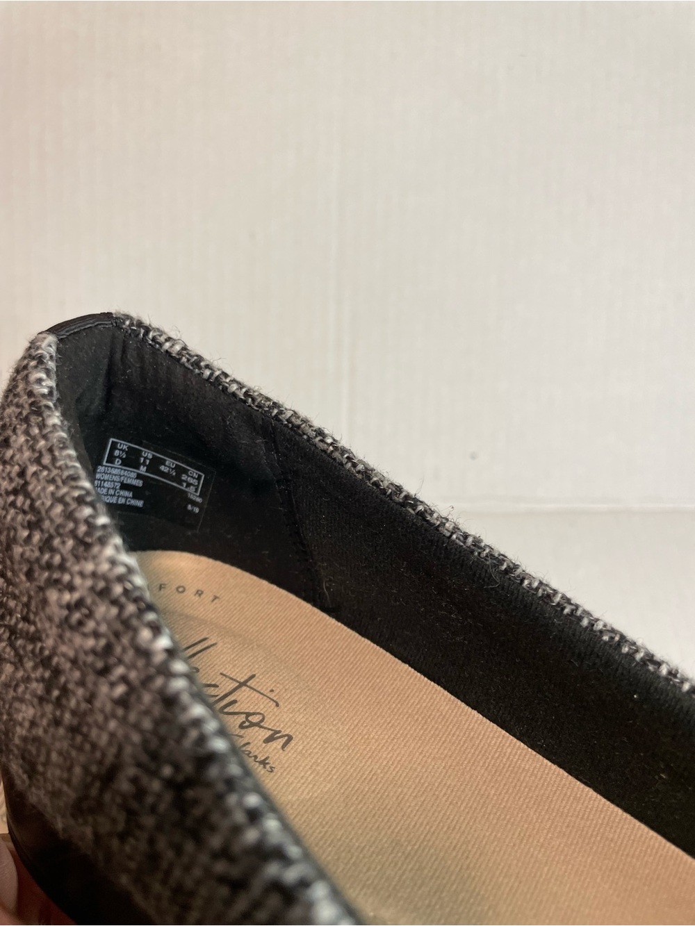 Clarks Grey Tweed Flats with Black Patent Cap Toe - Picture 6 of 7